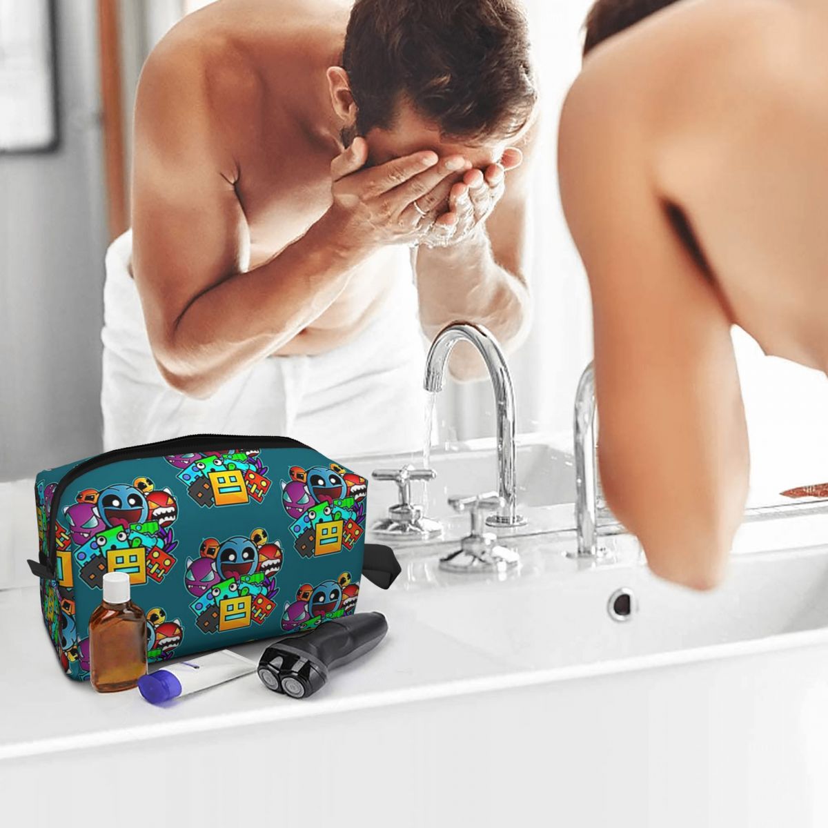 Bolsa de maquillaje Geometry D - Beauty Makeup Games Free reseña y precio